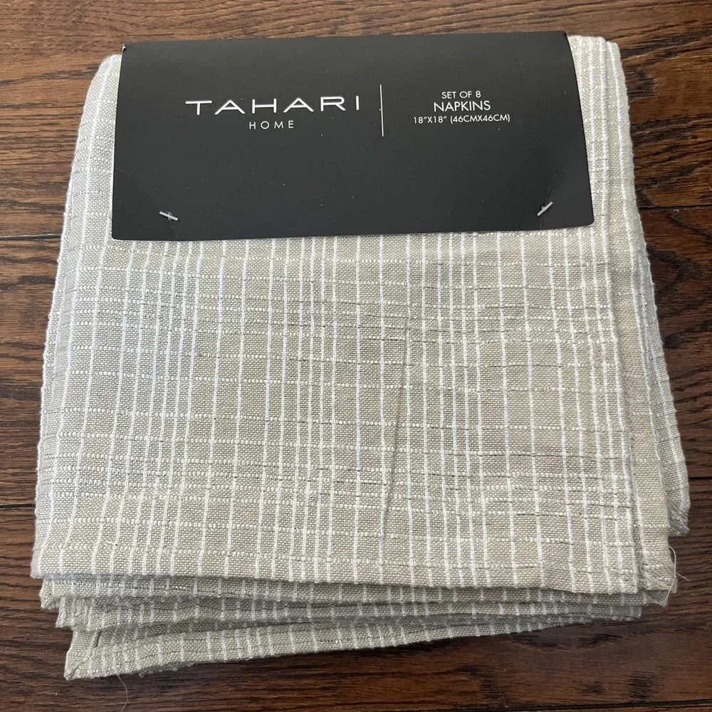 TAHARI HOME NAPKINS SET OF 8 BEIGE WHITE SILVER Check 18X18 COTTON METALLIC NIP